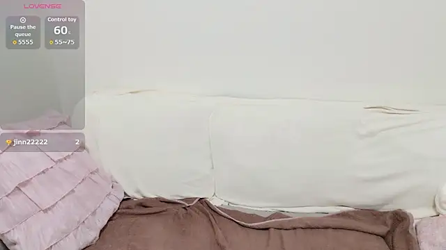 pppYukaqqq online show from March 7, 11:18 am