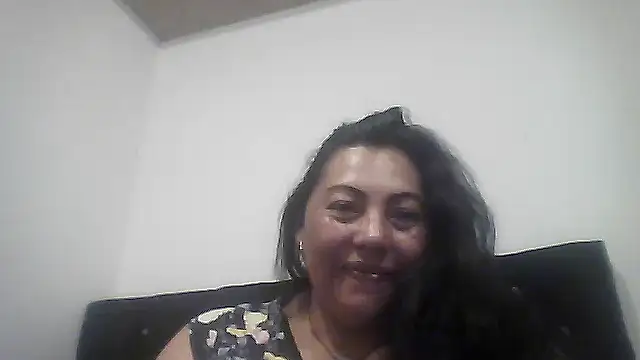 Snapshot of dihayara chatting on December 3, 4:09 am dihayara online show from December 3, 4:09 am