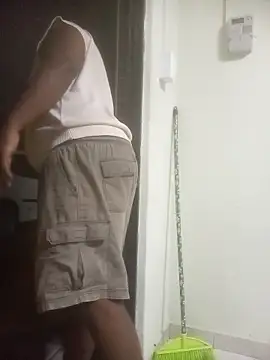 Latte1204 online show from April 13, 6:35 pm