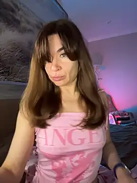 Snapshot of Mary_Kiitty chatting on May 6, 9:36 am Mary Kiitty online show from May 6, 9:36 am