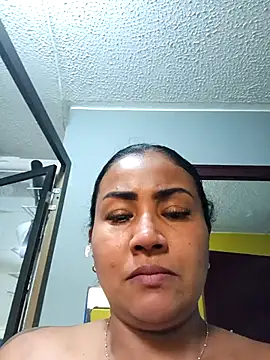 Ariana Rodriguez online show from January 14, 12:33 pm