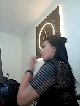 Snapshot of Ariana_Rodriguez chatting on April 19, 4:50 pm Ariana Rodriguez online show from April 19, 4:50 pm