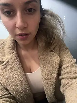 Isabella Varella online show from February 16, 12:34 pm