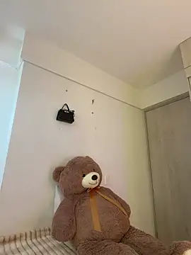 ZaraLuuv online show from April 15, 6:04 pm