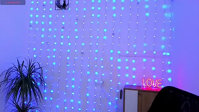 neferutt online show from December 2, 4:46 pm