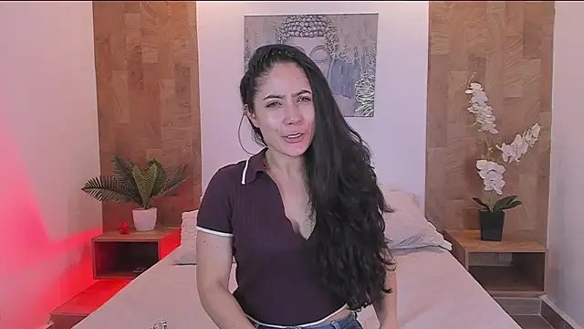 isabella winkler online show from April 17, 11:02 am