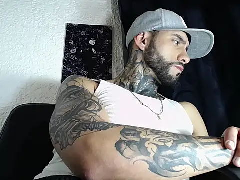 Snapshot of dante_d_angelo_ chatting on September 24, 6:28 am dante d angelo  online show from September 24, 6:28 am