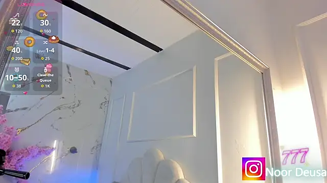 Candaceoweens online show from February 11, 3:44 am