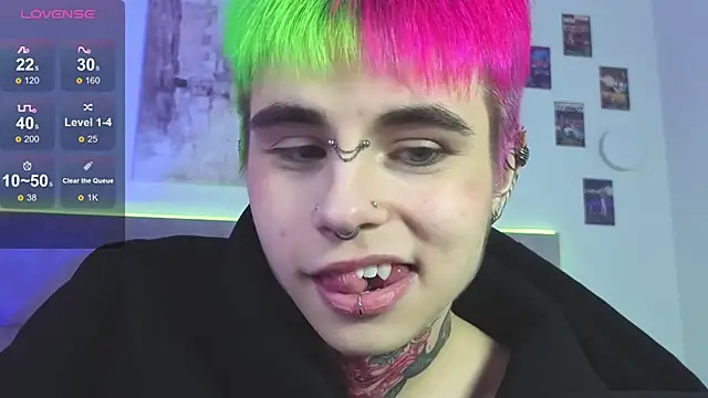 Snapshot of Alex_Vallley chatting on October 8, 8:39 pm Alex Vallley online show from October 8, 8:39 pm