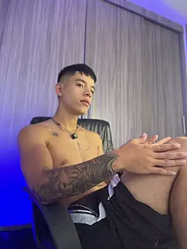 ErosKhaos online show from April 28, 4:45 pm