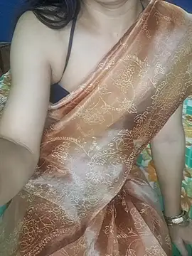 Cute-Zarina online show from October 31, 6:20 pm