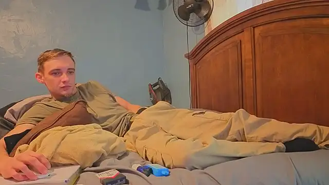 Ilovepussy1911 online show from March 31, 5:02 pm