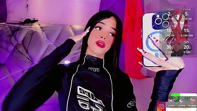 Snapshot of Nina_Keyli chatting on October 28, 7:49 pm Nina Keyli online show from October 28, 7:49 pm