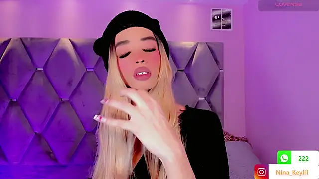Snapshot of Nina_Keyli chatting on November 10, 7:24 pm Nina Keyli online show from November 10, 7:24 pm