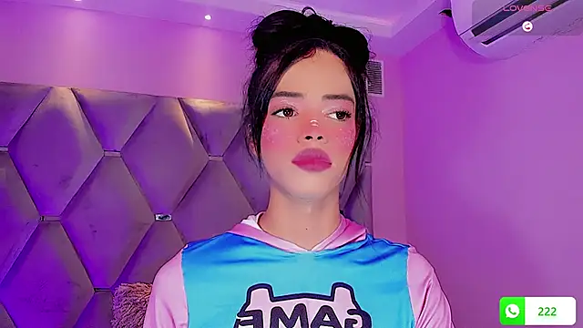 Snapshot of Nina_Keyli chatting on November 17, 7:41 pm Nina Keyli online show from November 17, 7:41 pm