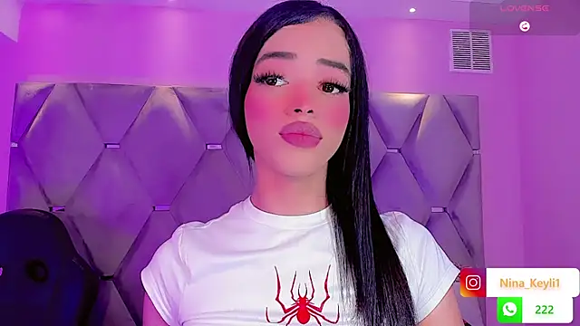 Snapshot of Nina_Keyli chatting on November 29, 7:50 pm Nina Keyli online show from November 29, 7:50 pm