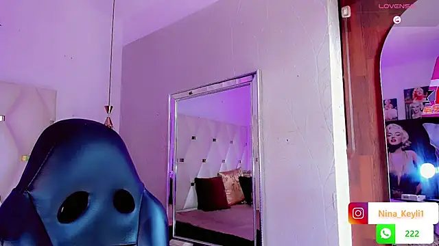 Snapshot of Nina_Keyli chatting on December 14, 7:29 pm Nina Keyli online show from December 14, 7:29 pm