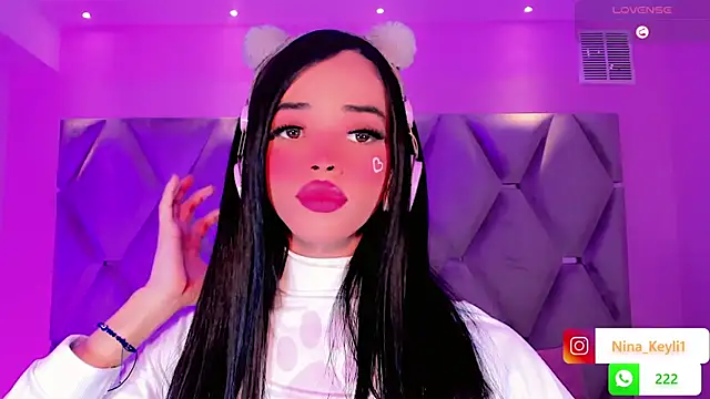 Snapshot of Nina_Keyli chatting on December 20, 8:05 pm Nina Keyli online show from December 20, 8:05 pm