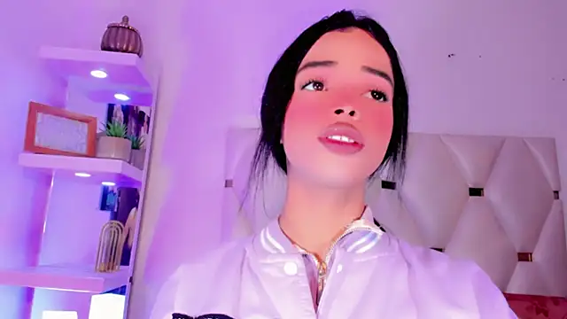 Snapshot of Nina_Keyli chatting on January 6, 7:50 pm Nina Keyli online show from January 6, 7:50 pm