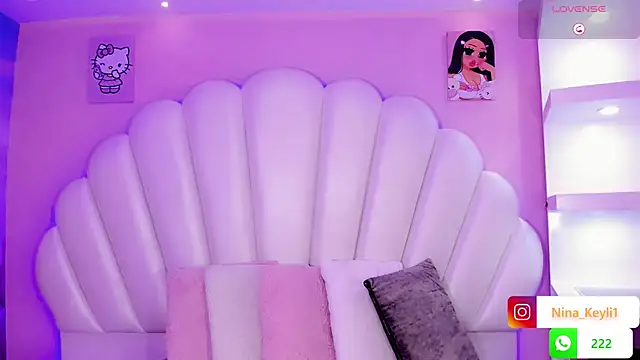 Snapshot of Nina_Keyli chatting on January 10, 8:21 pm Nina Keyli online show from January 10, 8:21 pm