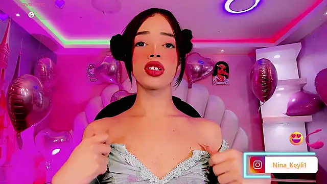 Snapshot of Nina_Keyli chatting on February 14, 8:16 pm Nina Keyli online show from February 14, 8:16 pm