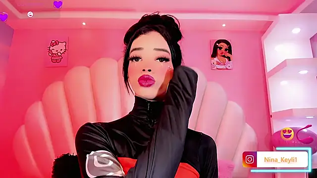 Snapshot of Nina_Keyli chatting on February 26, 8:08 pm Nina Keyli online show from February 26, 8:08 pm