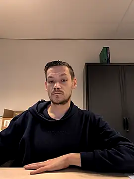 Snapshot of arnoanro chatting on March 3, 10:54 am arnoanro online show from March 3, 10:54 am