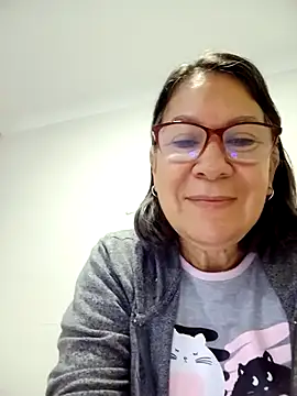 victoria wayne online show from April 17, 10:07 am