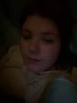 Snapshot of Dreamy_Desire chatting on March 14, 7:23 pm Dreamy Desire online show from March 14, 7:23 pm