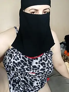 Snapshot of patrona_sexooo chatting on June 19, 1:54 am patrona sexooo online show from June 19, 1:54 am