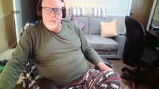 superbearboss online show from February 18, 4:58 pm