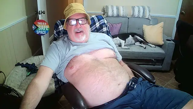 superbearboss online show from February 21, 10:11 pm