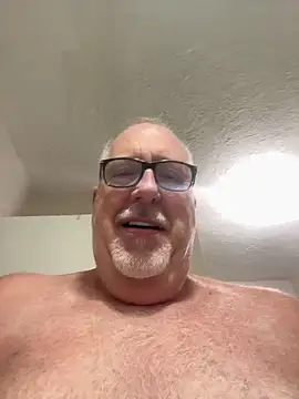 superbearboss online show from March 27, 9:36 pm