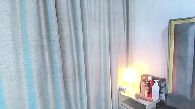 Snapshot of AvaX_777 chatting on May 2, 11:37 am AvaX 777 online show from May 2, 11:37 am
