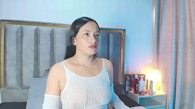 Snapshot of AvaX_777 chatting on May 4, 6:04 pm AvaX 777 online show from May 4, 6:04 pm