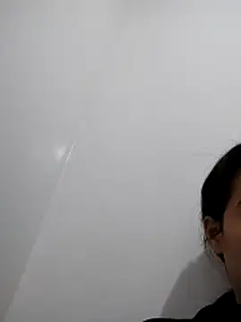 saraaxx1 online show from December 1, 11:48 am