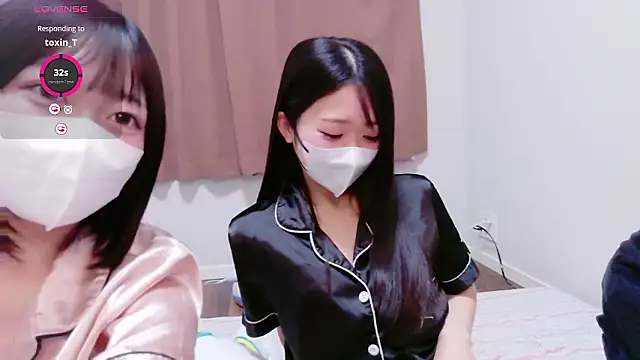 Rodrigues Lucas online show from February 12, 4:24 pm