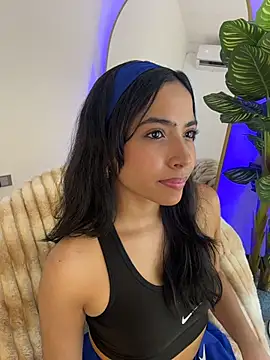 Snapshot of _Emily_Thompson_ chatting on March 17, 2:05 am Emily Thompson online show from March 17, 2:05 am