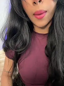 Emily Thompson  online show from July 30, 4:00 am