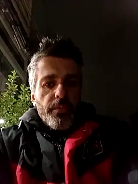 Snapshot of Fzssp chatting on October 1, 5:13 am Fzssp online show from October 1, 5:13 am