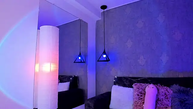 Snapshot of Hi_Soyfer chatting on March 15, 3:27 pm Hi Soyfer online show from March 15, 3:27 pm