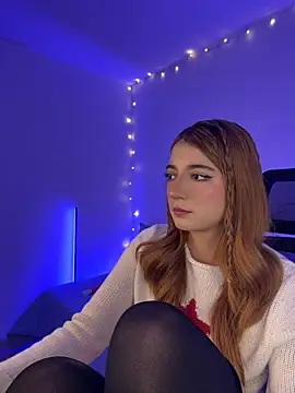 Snapshot of Hi_Soyfer chatting on July 17, 12:06 am Hi Soyfer online show from July 17, 12:06 am
