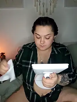 Saucy-Serenity online show from February 6, 8:01 pm