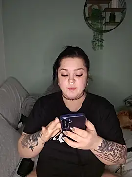 Saucy-Serenity online show from February 24, 8:18 pm