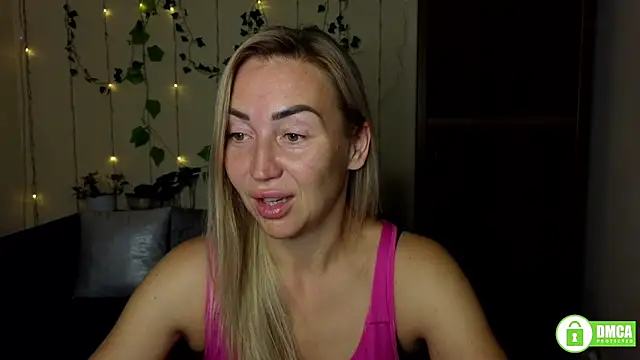 Kiss julli88I online show from September 15, 5:35 pm