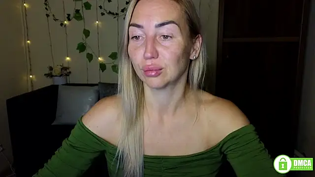 Kiss julli88I online show from September 27, 5:29 pm