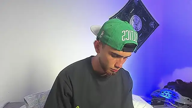 Snapshot of samevansx_ chatting on June 30, 2:29 pm samevansx online show from June 30, 2:29 pm