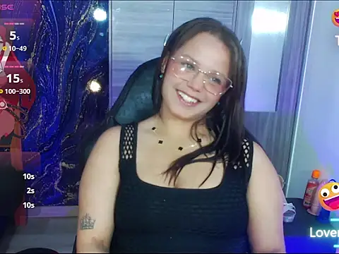 Snapshot of vella_sex chatting on October 4, 8:07 pm vella sex online show from October 4, 8:07 pm