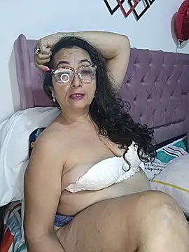 AlessandraLeroy online show from February 27, 1:49 am