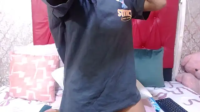 Snapshot of BondiBitch chatting on September 19, 4:07 pm BondiBitch online show from September 19, 4:07 pm